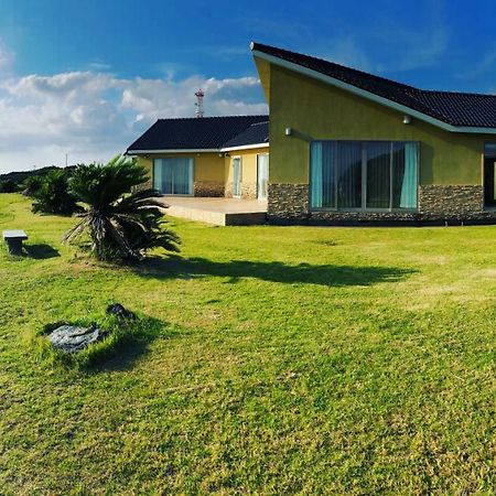 Resort Villa Miko Oshima Екстериор снимка