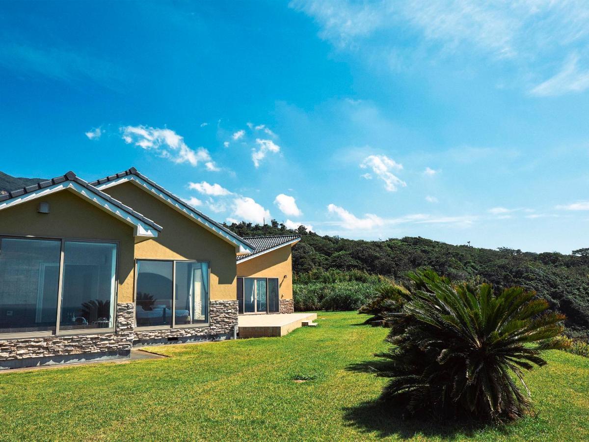 Resort Villa Miko Oshima Екстериор снимка